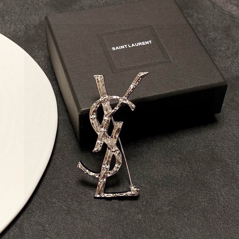 YSL Brooch 08yxq07